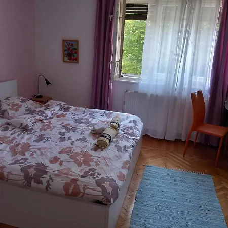 Хостел & Murgle