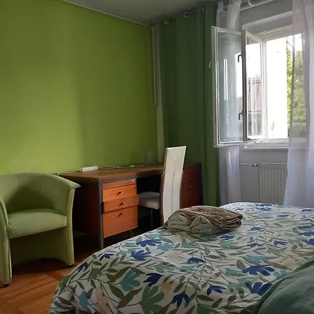& Murgle Hostel *