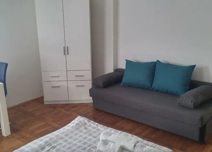 Auberge de jeunesse & Murgle *